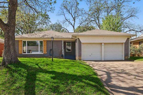 116 E Vilbig Street, Irving, TX 75060