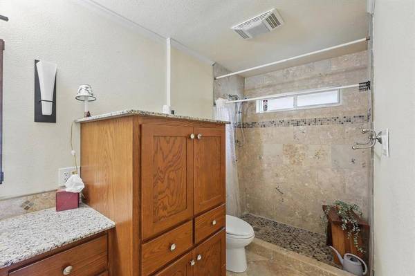 218 Creekside Lane, Coppell, TX 75019