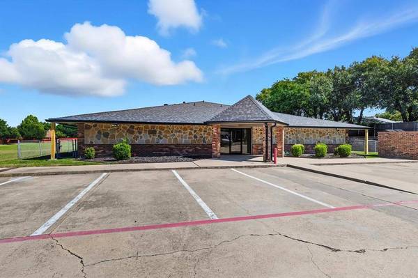 130 S Moore Road, Coppell, TX 75019