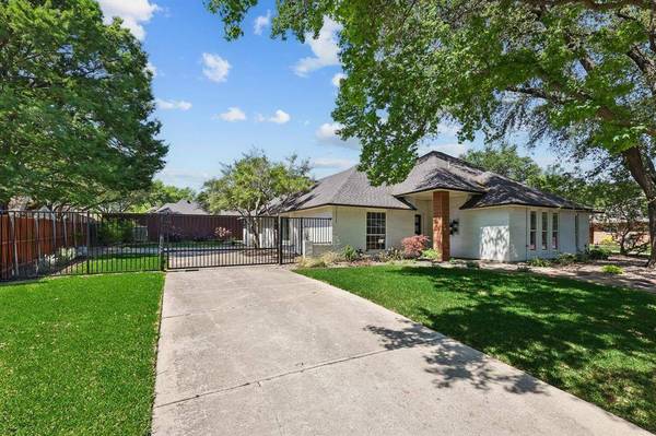 513 Greenridge Drive, Coppell, TX 75019