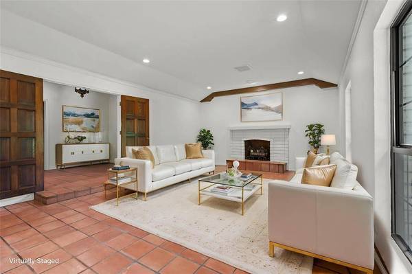 400 Balboa Court, Irving, TX 75062