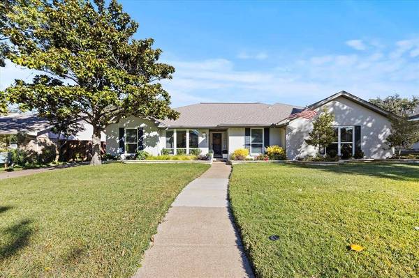2711 N Surrey Drive, Carrollton, TX 75006