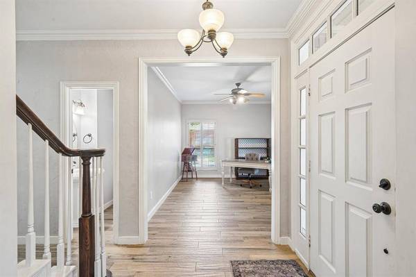 828 Lakeview Court, Coppell, TX 75019