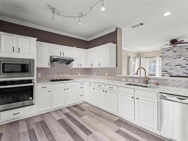 314 Santa Fe Trail, Irving, TX 75063