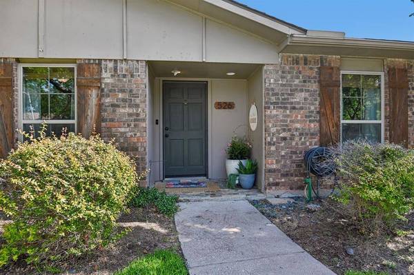 526 Shadowcrest Lane, Coppell, TX 75019