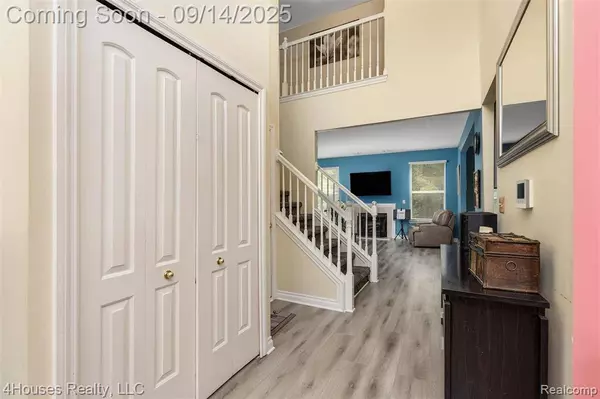 7197 Cambridge Drive, Romulus, MI 48174