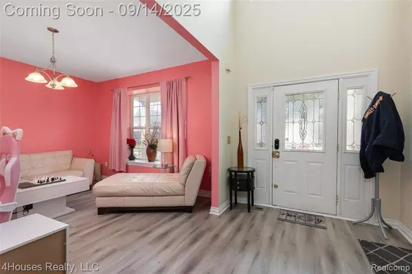 7197 Cambridge Drive, Romulus, MI 48174