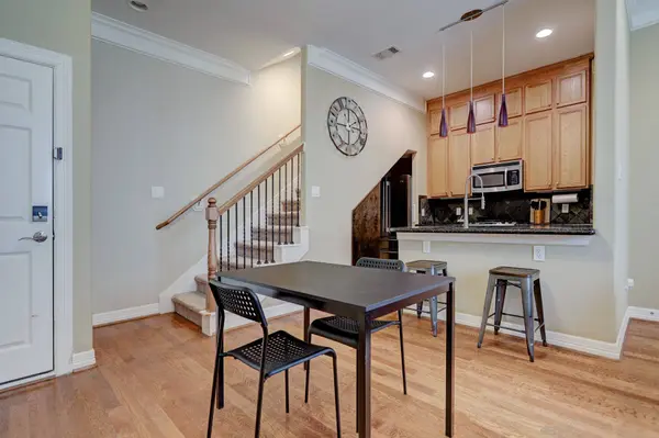 1530 W 25th ST #A, Houston, TX 77008