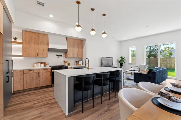 4218 Nichols ST, Houston, TX 77020