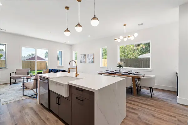 4218 Nichols ST, Houston, TX 77020