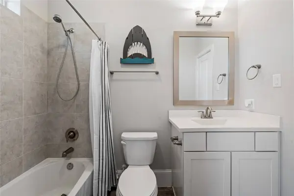 6759 Highclere Manor LN, Houston, TX 77055