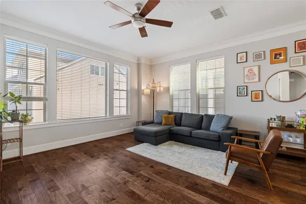 6759 Highclere Manor LN, Houston, TX 77055