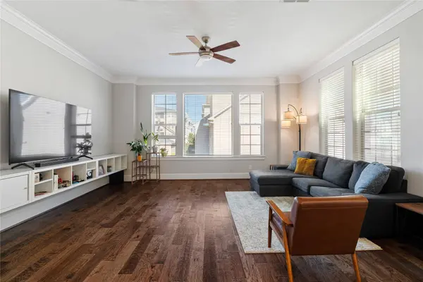 6759 Highclere Manor LN, Houston, TX 77055