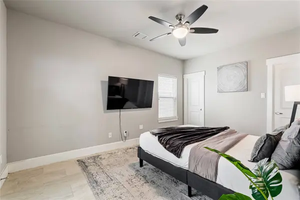 874 Wakefield DR #A, Houston, TX 77018