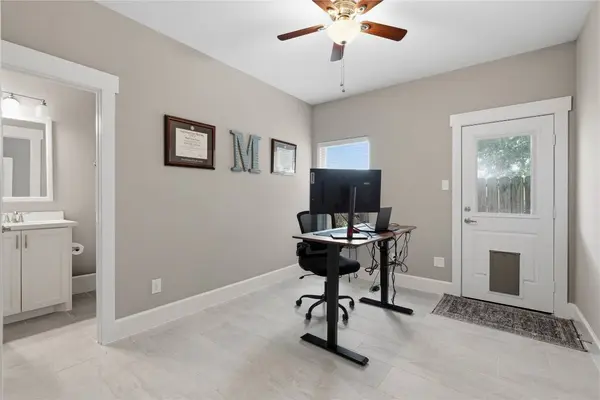 2604 Bevis ST #D, Houston, TX 77008