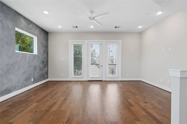 2102 Bello Amanecer LN, Houston, TX 77055