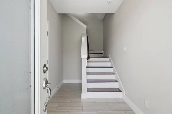 2102 Bello Amanecer LN, Houston, TX 77055