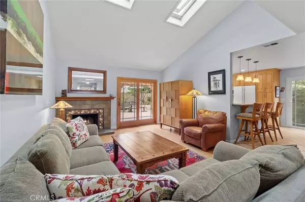 9911 Constitution DR, Huntington Beach, CA 92646