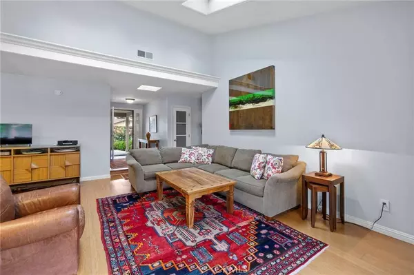 9911 Constitution DR, Huntington Beach, CA 92646