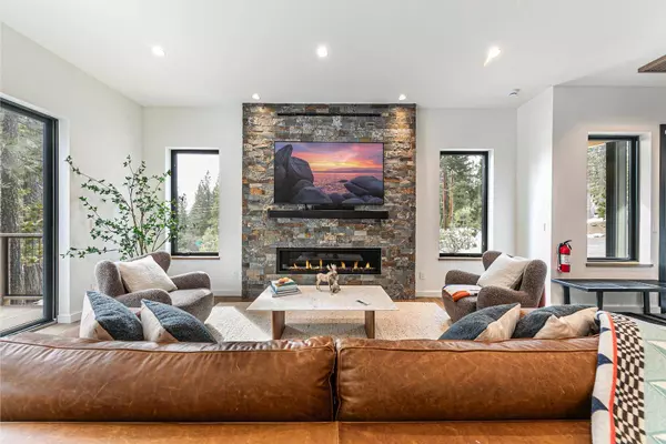 100 Suffolk Place, Kings Beach, CA 96143-4251