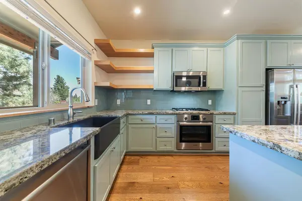 11320 Wolverine Circle, Truckee, CA 96161