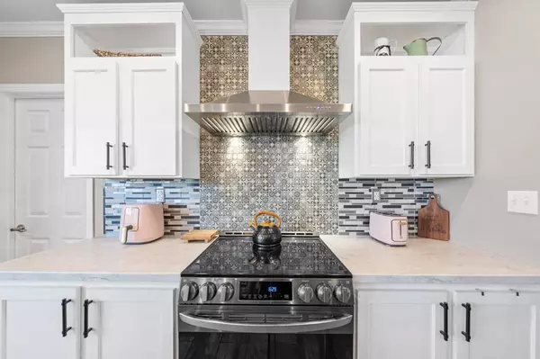 566 Ingram Hills Rd, Ingram, TX 78025