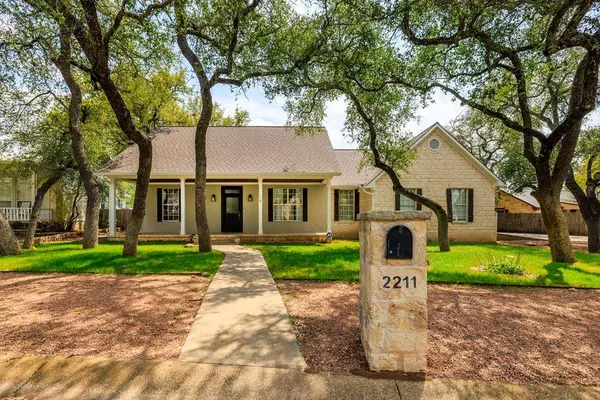 2211 Hedgestone, Fredericksburg, TX 78624