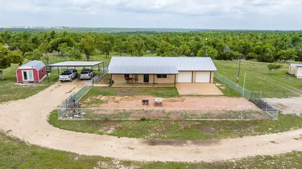 2050 ADJ Lane, Fredericksburg, TX 78624
