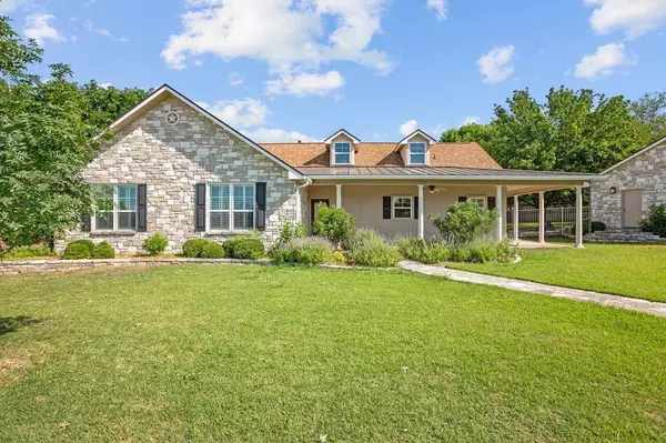 2166 Lightstone, Fredericksburg, TX 78624