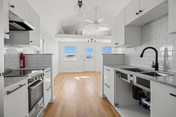 566 Rocky Rd, Hye, TX 78635