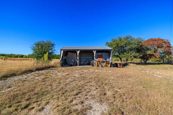 566 Rocky Rd, Hye, TX 78635