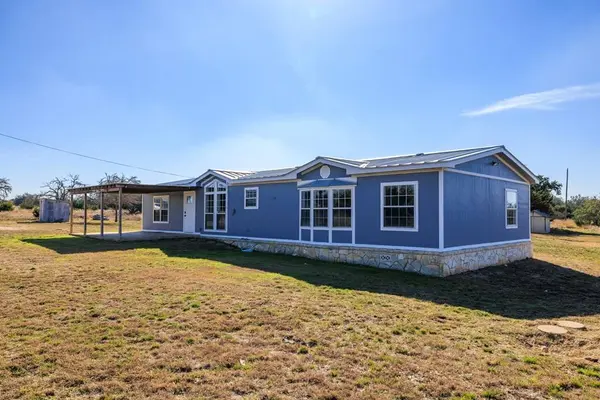 56 Rocky Top Rd, Harper, TX 78631