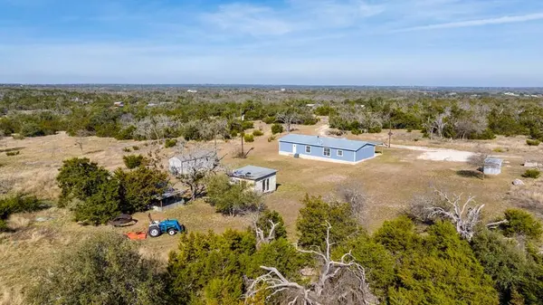 56 Rocky Top Rd, Harper, TX 78631