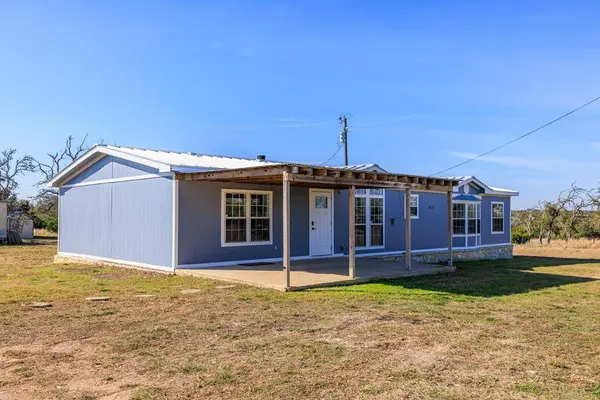 56 Rocky Top Rd, Harper, TX 78631