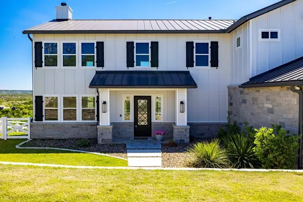 97 Coleman Springs, Fredericksburg, TX 78006