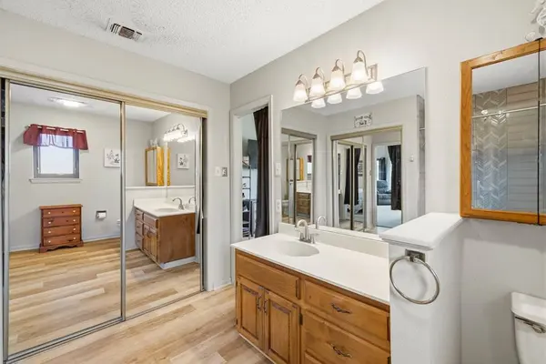 1445 Gloucester Point, Kerrville, TX 78028