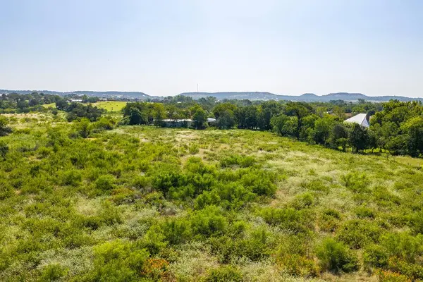 328 Morning Glory Dr, Fredericksburg, TX 78624