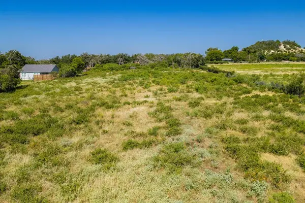 328 Morning Glory Dr, Fredericksburg, TX 78624