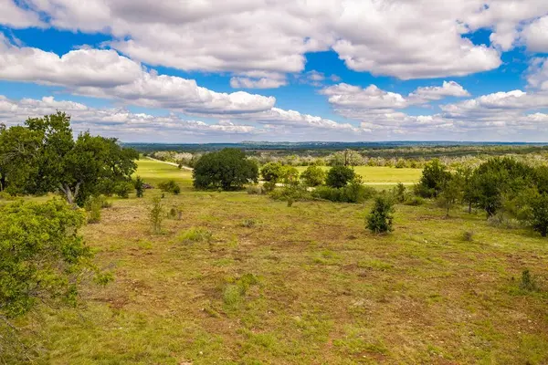 3145 Grape Creek Rd, Fredericksburg, TX 78624