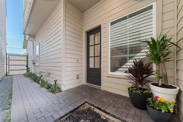 1620 Northwood ST, Houston, TX 77009