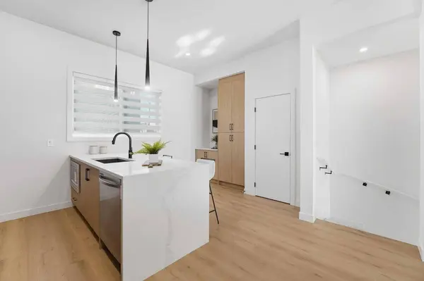 200 Belvedere BLVD SE #601, Calgary, AB T1X 0L5