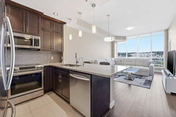 24 Varsity Estates CIR NW #705, Calgary, AB T3A 2X8