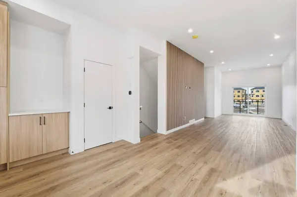 200 Belvedere BLVD SE #602, Calgary, AB T1X 0L5