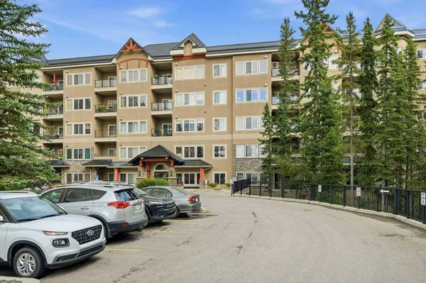 30 Discovery Ridge Close SW #531, Calgary, AB T3H 5X5