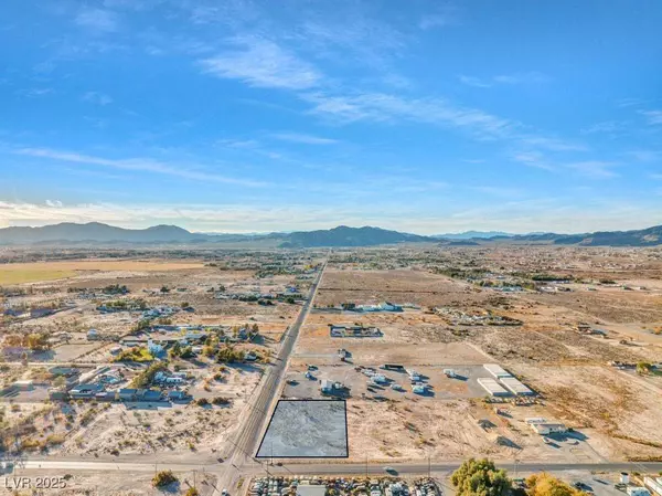 30 W Mesquite AVE, Pahrump, NV 89060