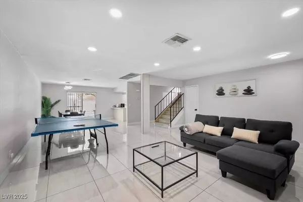 3618 Redwood ST, Las Vegas, NV 89103