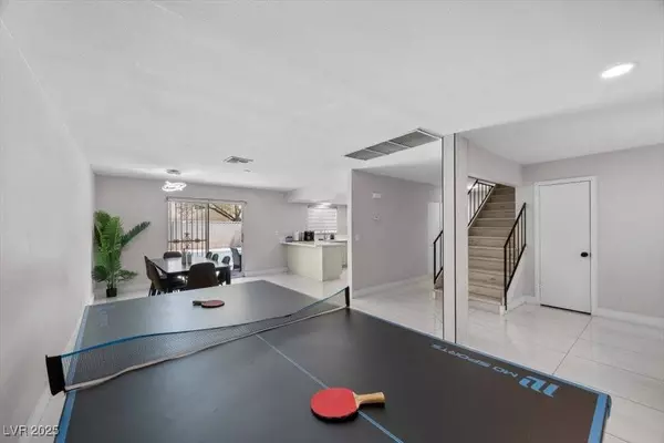 3618 Redwood ST, Las Vegas, NV 89103