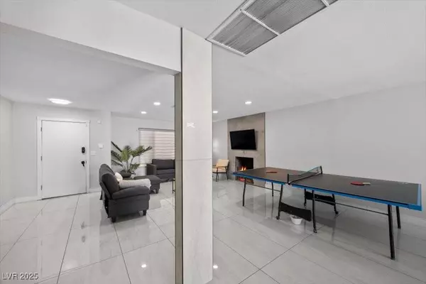 3618 Redwood ST, Las Vegas, NV 89103