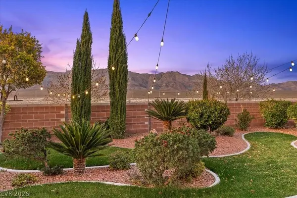 4104 Cathedral Falls AVE, North Las Vegas, NV 89085