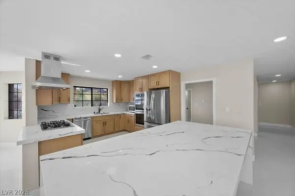 3382 Montessouri ST, Las Vegas, NV 89117